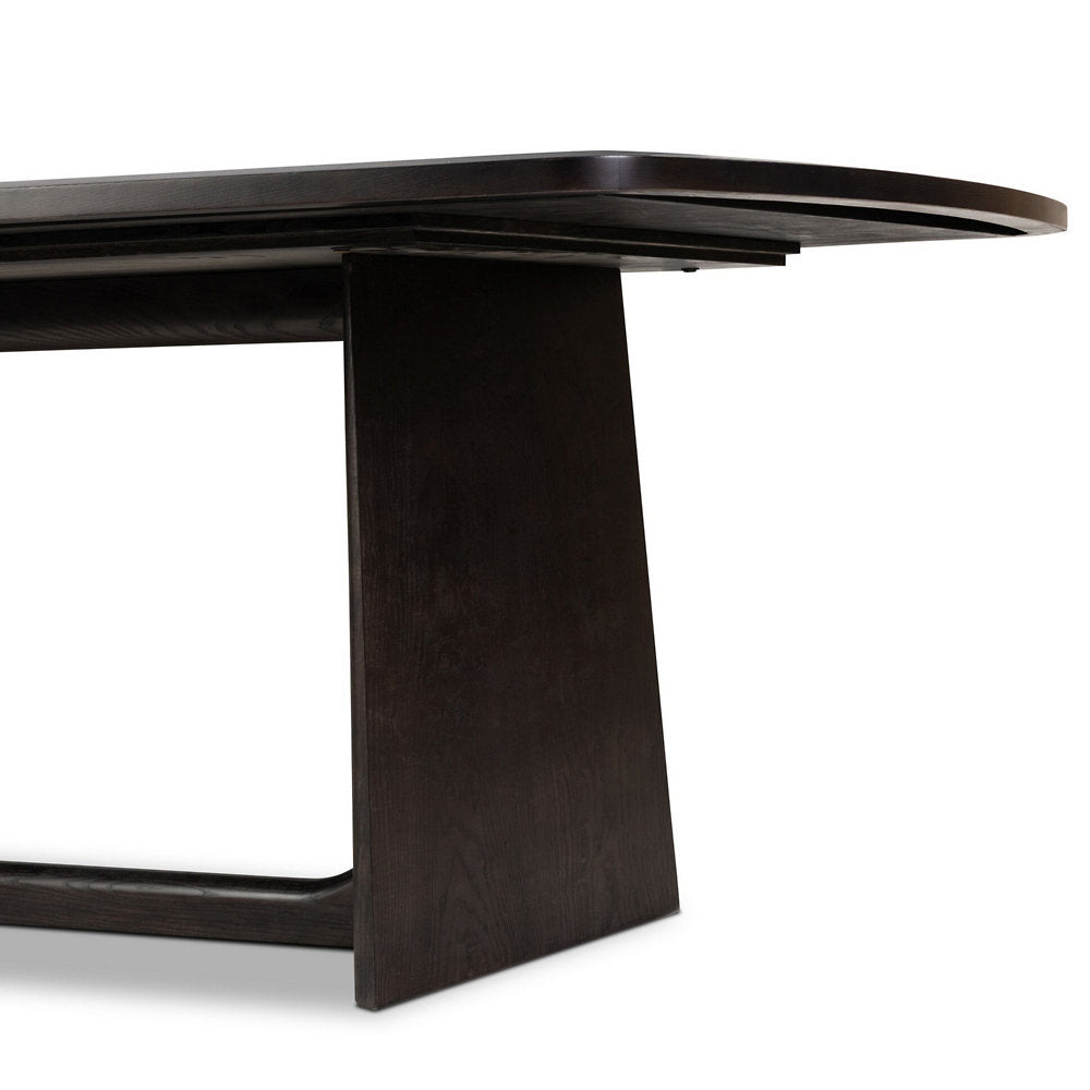 Hera Dining Table