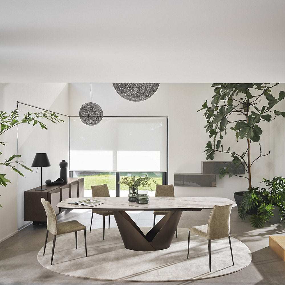 Calla Extendable Dinning Table