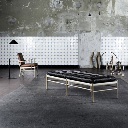 OW150 Daybed