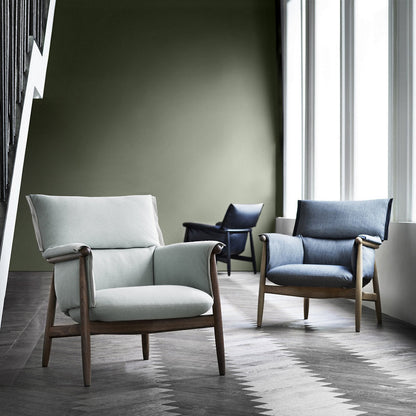 E015 Embrace Lounge Chair