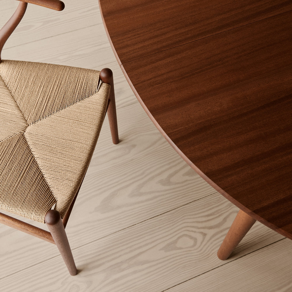 CH337 Dining Table