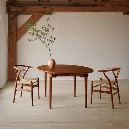 CH337 Dining Table