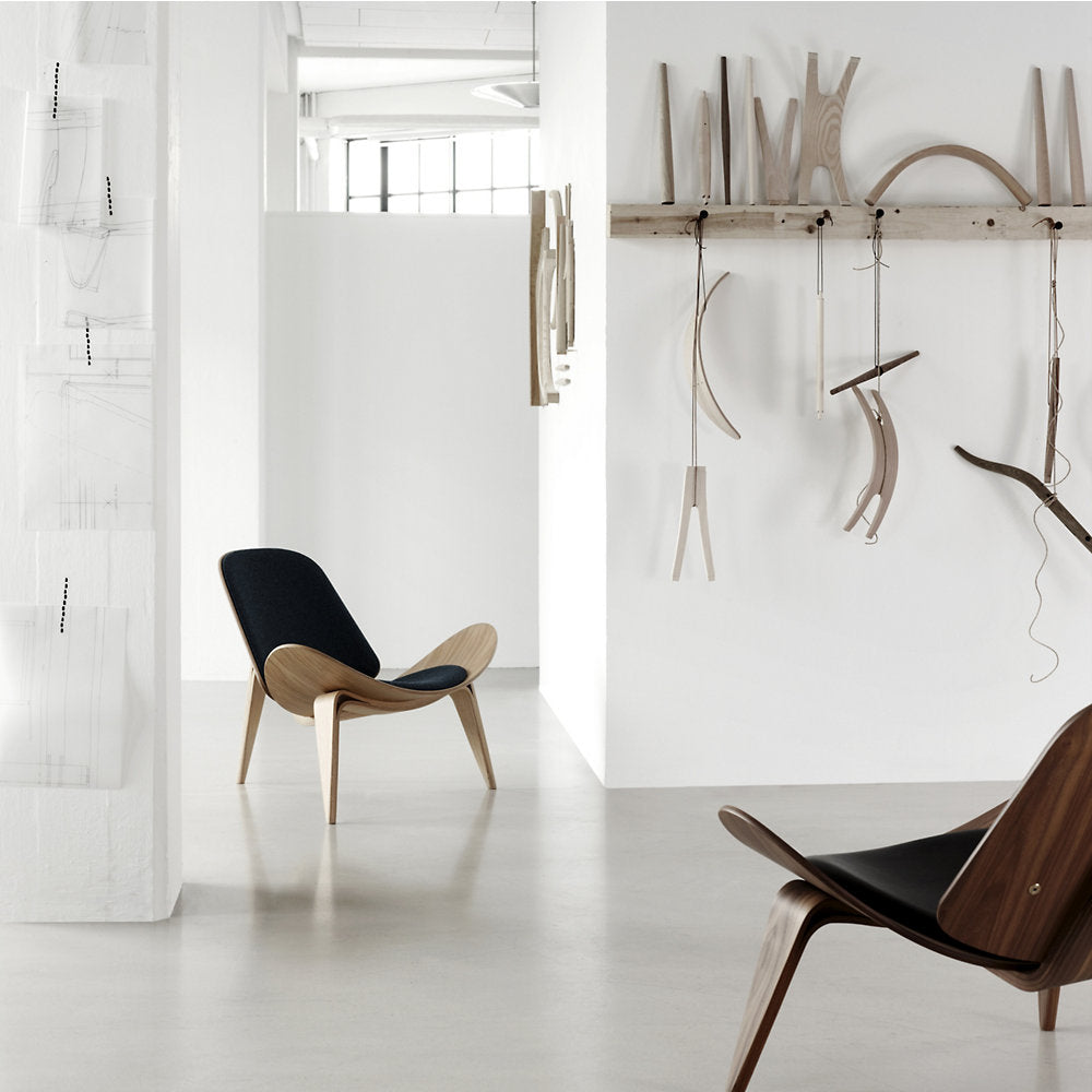 CH07 Lounge Chair