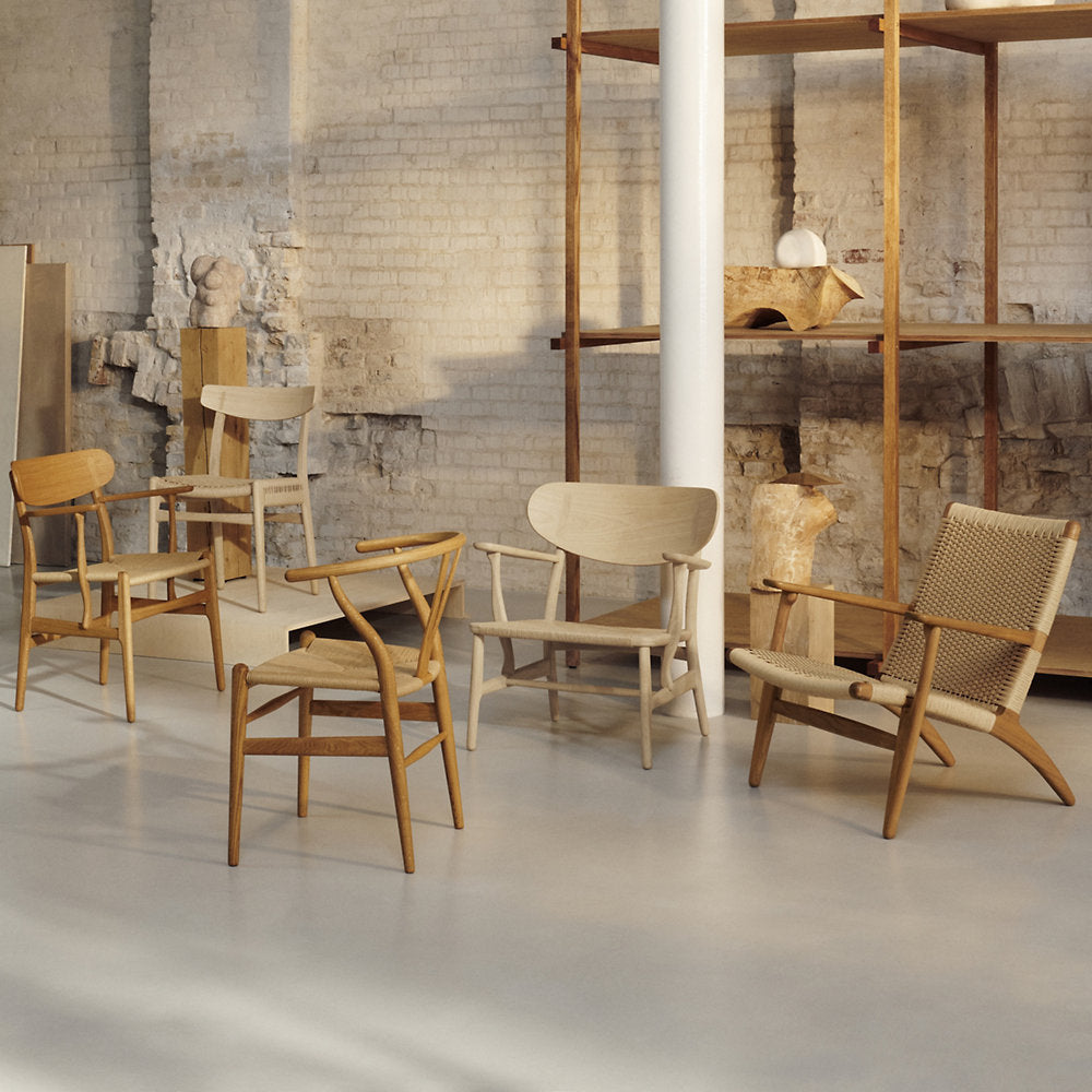 CH25 Lounge Chair