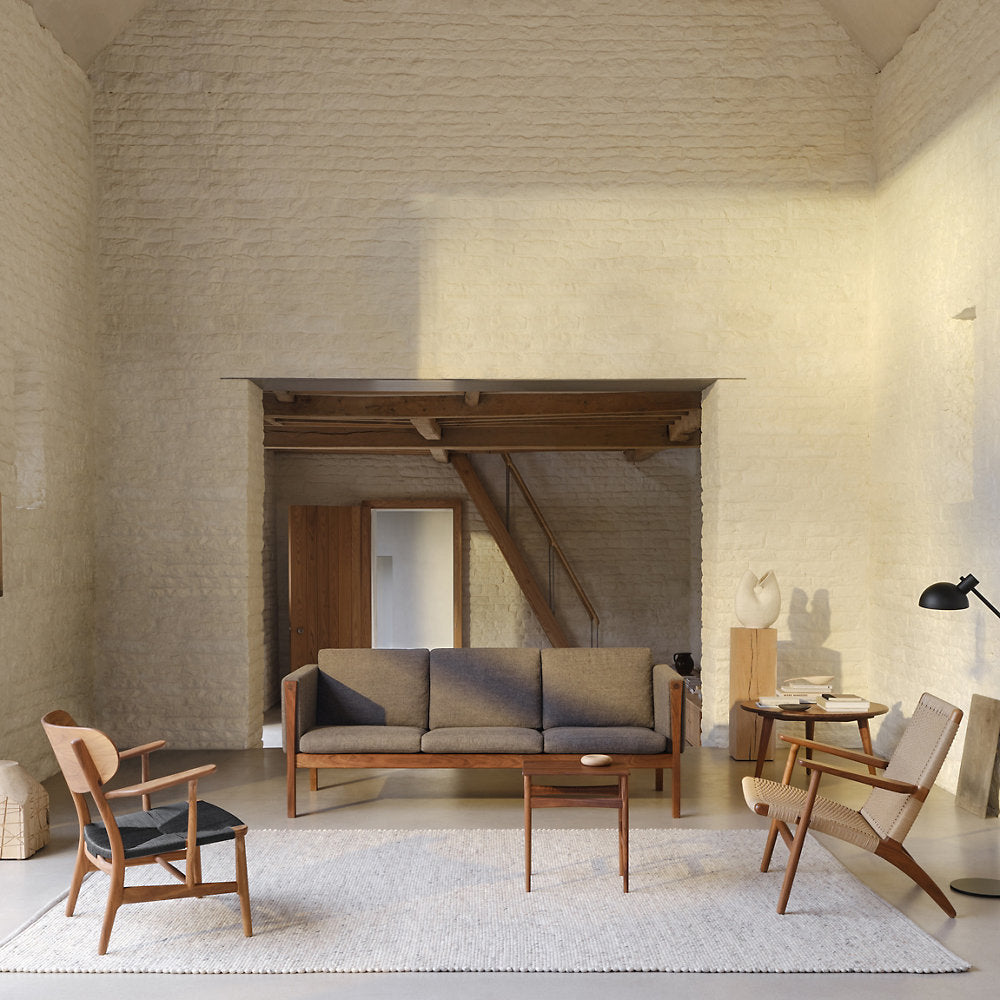 CH25 Lounge Chair