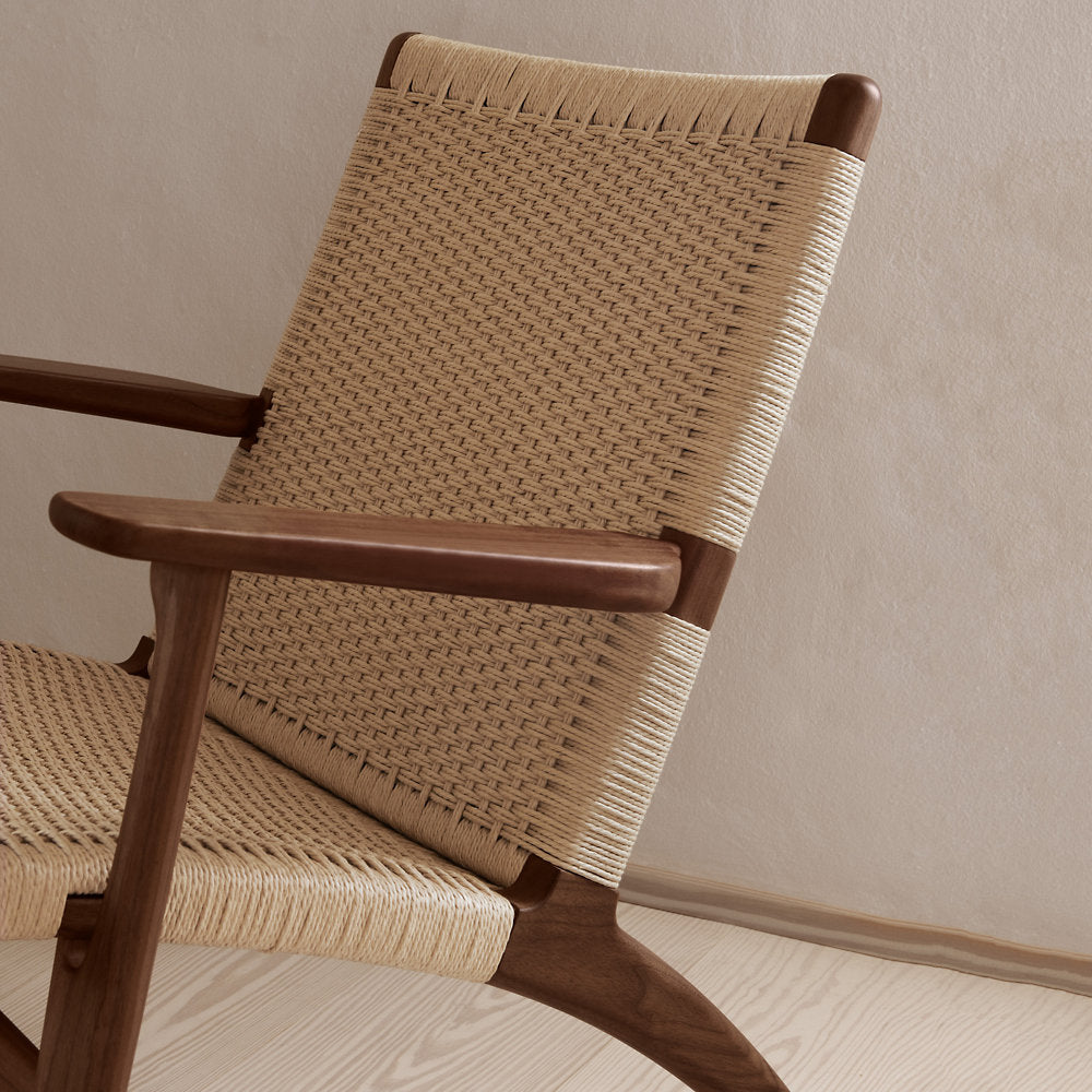 CH25 Lounge Chair