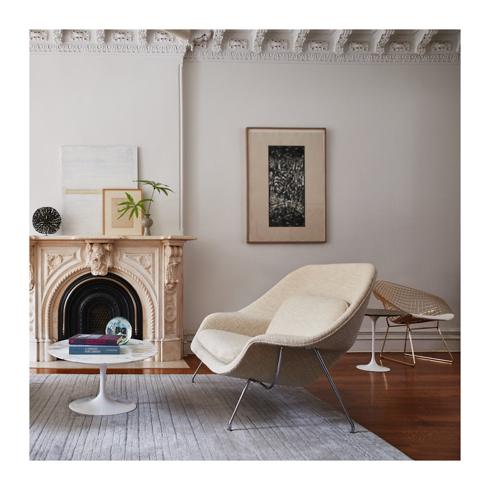 Saarinen 41.25-Inch Oval Coffee Table