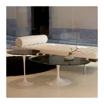 Saarinen 41.25-Inch Oval Coffee Table