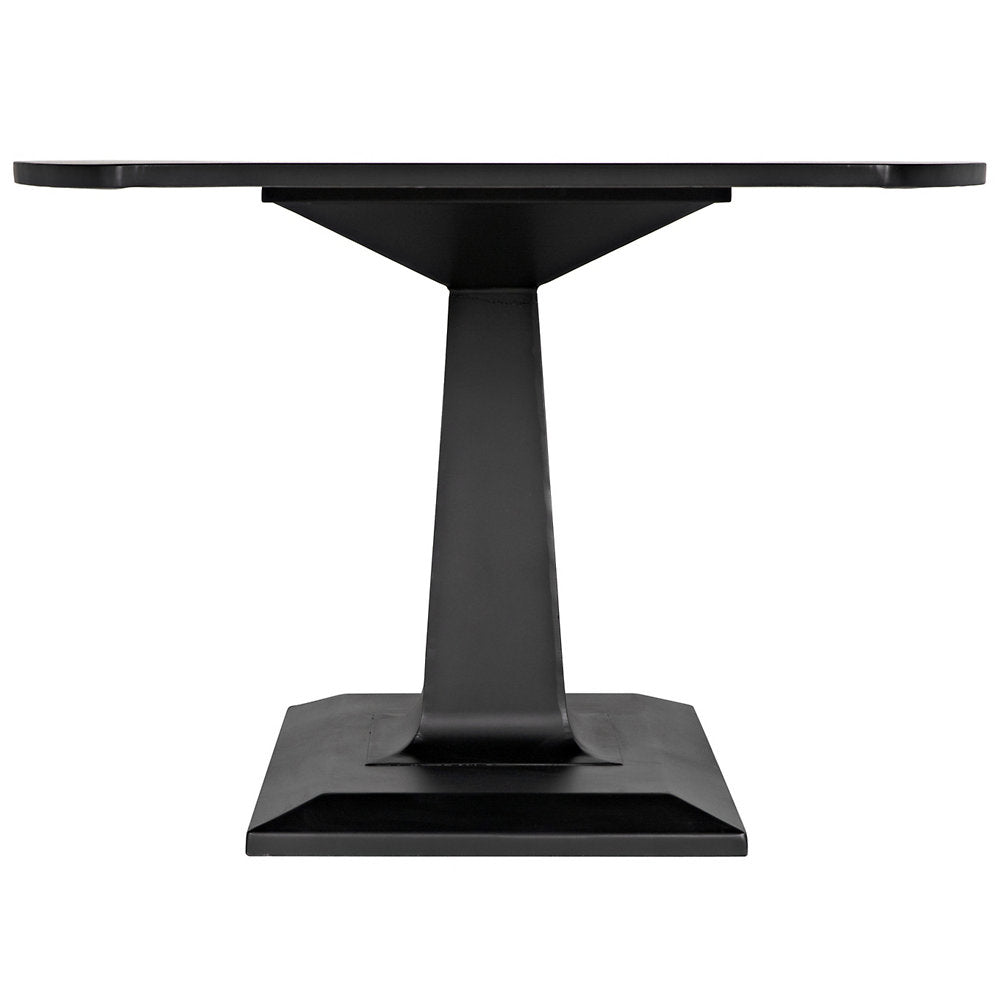 Amboss Dining Table