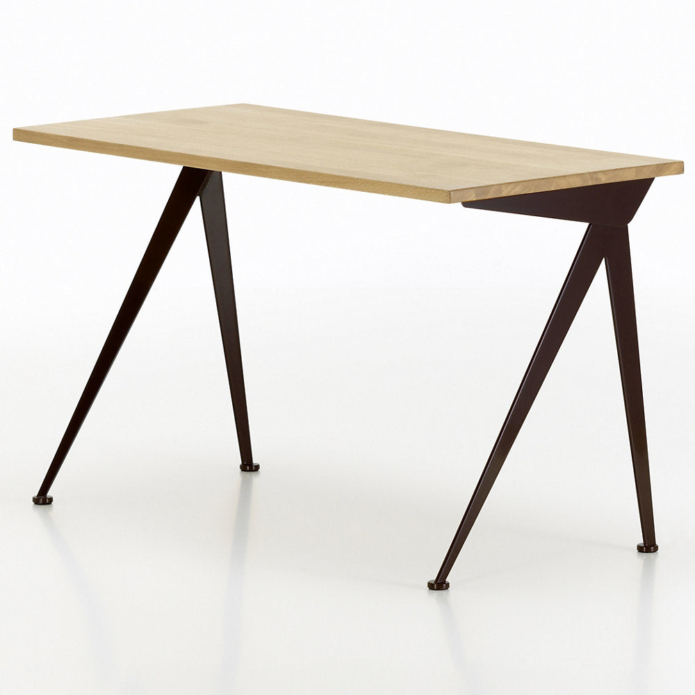 Compas Direction Desk